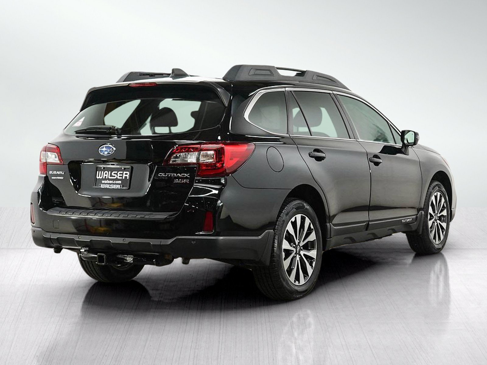 Used 2017 Subaru Outback 3.6R Limited AWD/4WD image 5