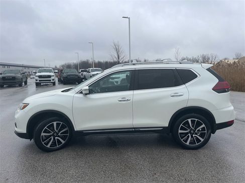 Used 2019 Nissan Rogue SL w/ Premium Package image 10
