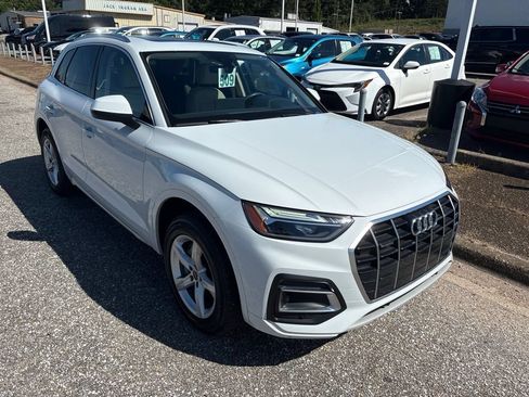 Used 2022 Audi Q5 2.0T Premium AWD/4WD image 9