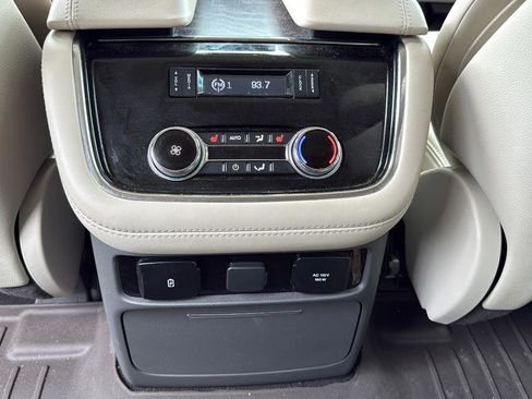 Used 2021 Lincoln Navigator Reserve image 17