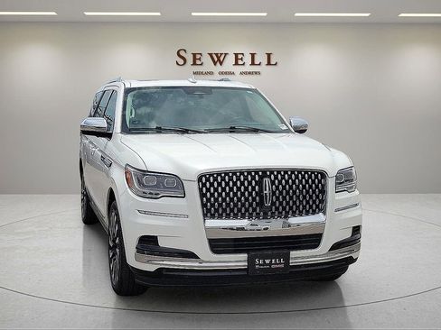 Used 2022 Lincoln Navigator Black Label AWD/4WD image 7