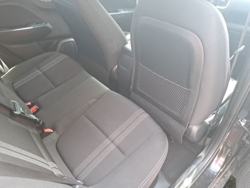 Used 2023 Hyundai Venue SEL FWD image 11