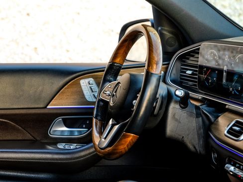Used 2022 Mercedes-Benz GLE 350 w/ Premium Package image 16