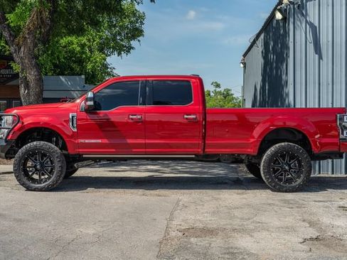 Used 2022 Ford F350 Platinum AWD/4WD image 3