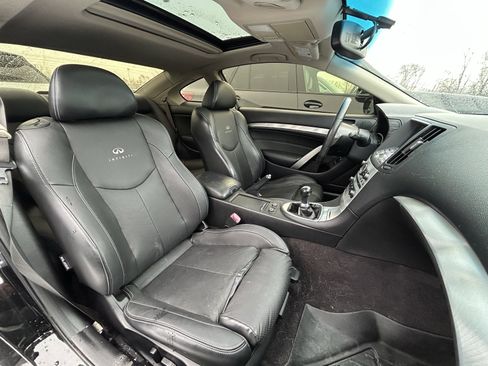 Used 2014 INFINITI Q60 Sport image 38