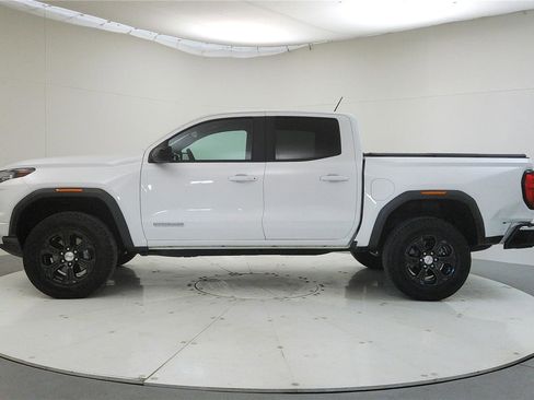 Used 2024 GMC Canyon Elevation image 4