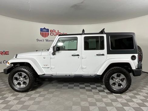 Used 2018 Jeep Wrangler Unlimited Sahara w/ Connectivity Group image 6