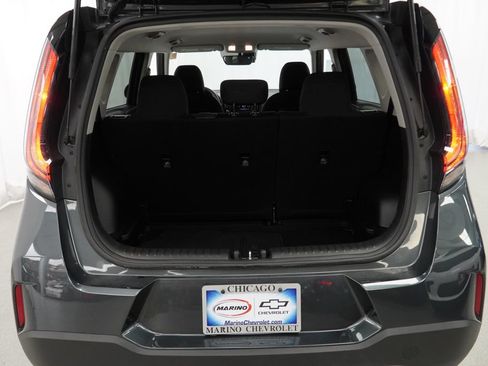 Used 2025 Kia Soul LX w/ LX Technology Package FWD image 26