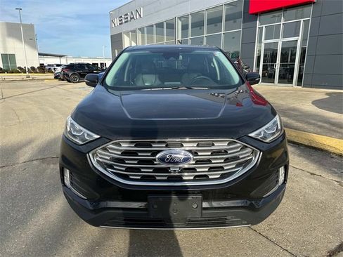 Used 2022 Ford Edge Titanium w/ Equipment Group 301A image 2