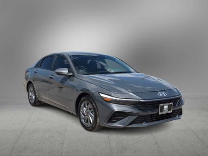 Certified 2025 Hyundai Elantra Hybrid
