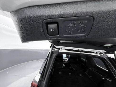 Used 2023 Ford Expedition Limited AWD/4WD image 35