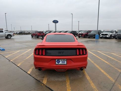 Used 2016 Ford Mustang GT RWD image 6