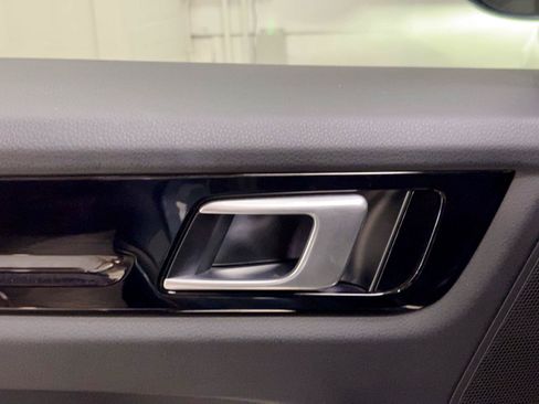 Used 2019 Porsche Cayenne AWD/4WD image 19