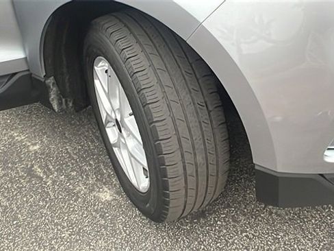 Certified 2024 Ford Edge SEL image 10