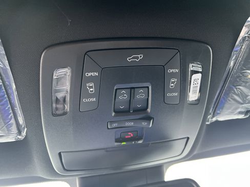 New 2026 Toyota Sienna XLE Woodland Edition image 27