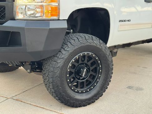 Used 2013 Chevrolet Silverado 2500 LT w/ Interior Plus Package AWD/4WD image 53