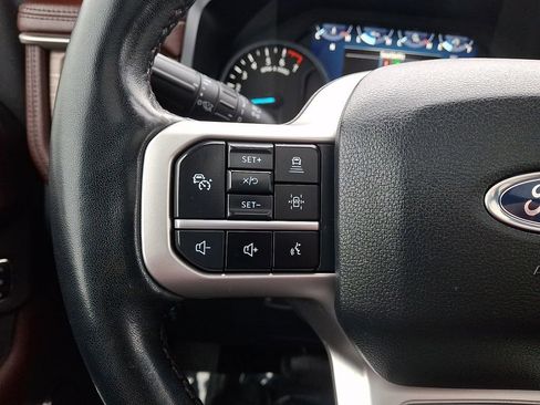 Used 2024 Ford Expedition Limited image 24