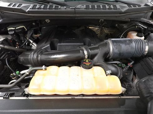 Used 2017 Ford F150 Lariat w/ Equipment Group 502A Luxury AWD/4WD image 36