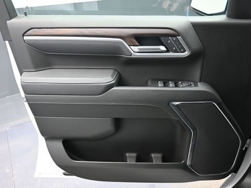 Used 2025 GMC Sierra 1500 SLT image 20