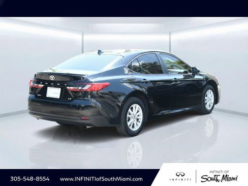 Used 2025 Toyota Camry LE w/ Convenience Package FWD image 6