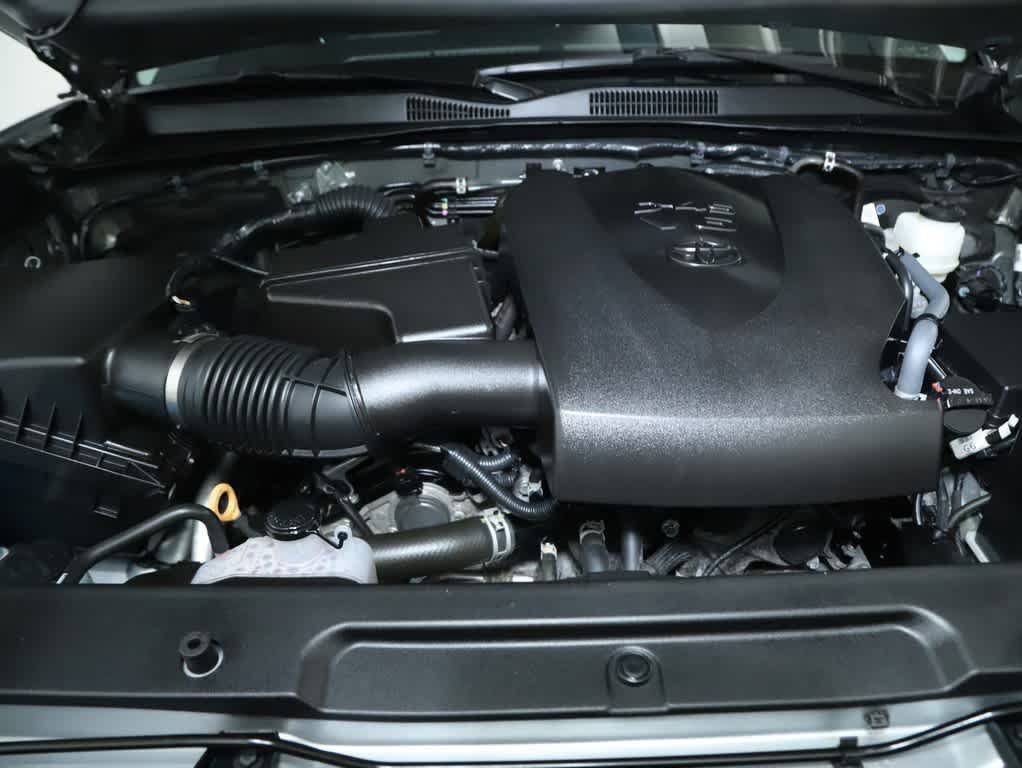 Certified 2023 Toyota Tacoma SR AWD/4WD image 33