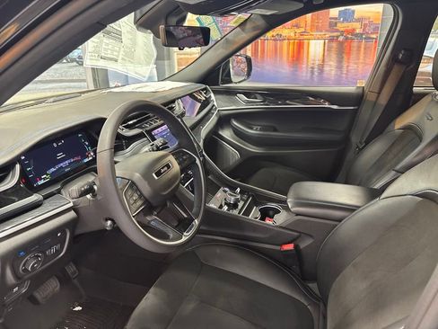 New 2024 Jeep Grand Cherokee Trailhawk w/ Advanced Protech Group II image 2