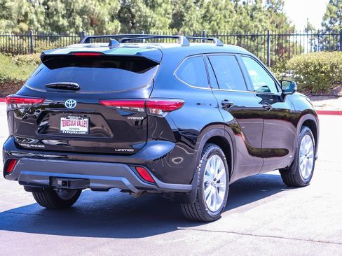 Used 2023 Toyota Highlander Limited AWD/4WD image 7