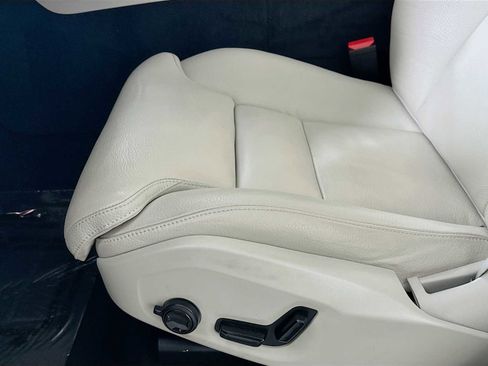 Used 2020 Volvo XC60 T8 Inscription w/ Protection Package Premier image 18