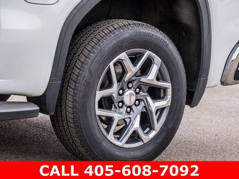 Used 2022 GMC Sierra 1500 SLT AWD/4WD image 4