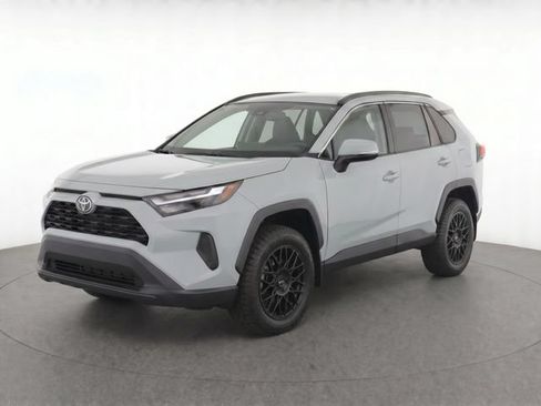 Used 2023 Toyota RAV4 XLE w/ Convenience Package AWD/4WD image 8