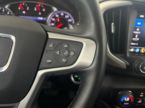 Used 2023 GMC Terrain SLT AWD/4WD image 65