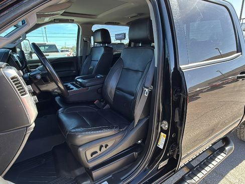 Used 2019 Chevrolet Silverado 2500 LTZ w/ Midnight Edition image 13