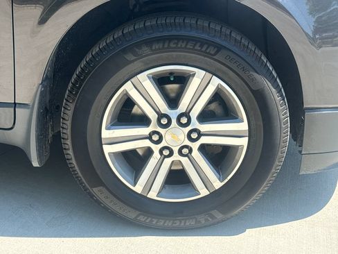 Used 2016 Chevrolet Traverse LT FWD image 11
