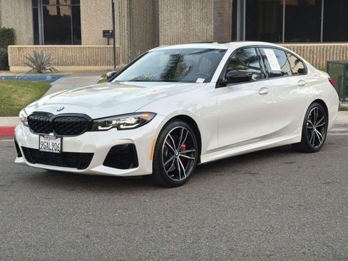 Used 2022 BMW M340i w/ Driving Assistance Package image 8