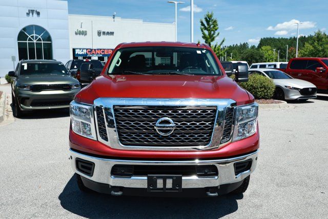 Used 2018 Nissan Titan SV w/ SV Convenience Package AWD/4WD image 2