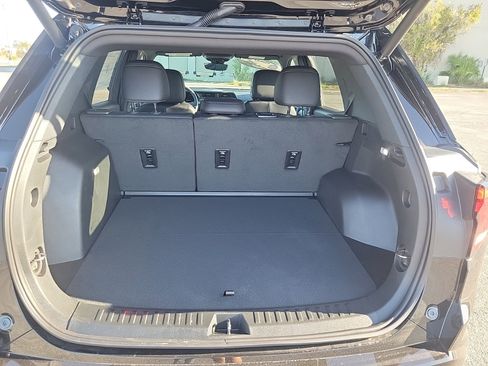 New 2026 GMC Terrain AT4 w/ Convenience Package III image 7