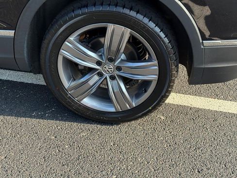 Used 2020 Volkswagen Tiguan SEL w/ Tiguan Three-Row MDO Package image 7