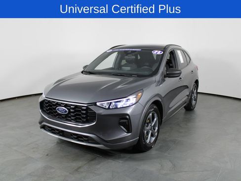 Used 2023 Ford Escape ST-Line FWD image 2