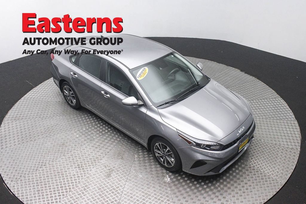 Used 2023 Kia Forte LXS w/ LXS Technology Package FWD image 4