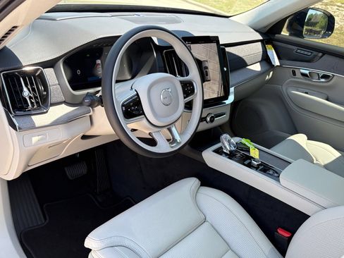 New 2026 Volvo XC90 B6 Ultra w/ Lounge Package AWD/4WD image 12