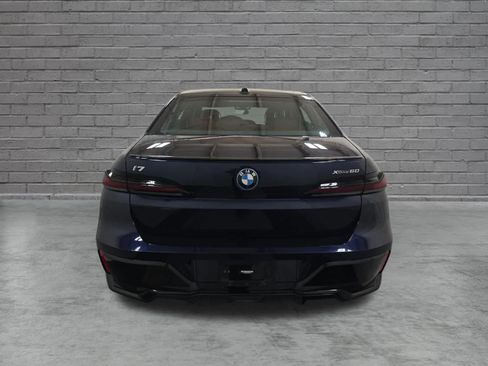 Used 2023 BMW i7 xDrive60 AWD/4WD image 4