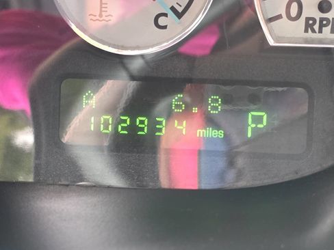 Used 2003 Ford Thunderbird image 16