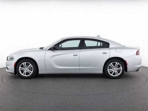 Used 2023 Dodge Charger SXT RWD image 6