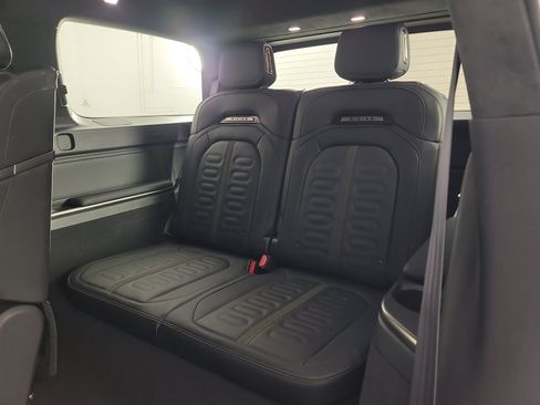 Used 2024 Rivian R1S Adventure AWD/4WD image 22