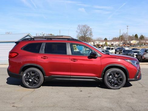 Used 2025 Subaru Ascent Onyx Edition w/ Popular Package #2 AWD/4WD image 5