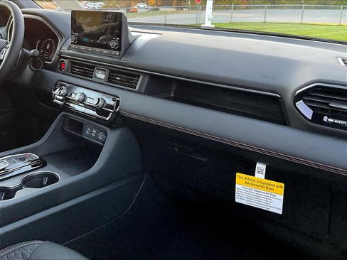 New 2025 Honda Pilot Sport image 10