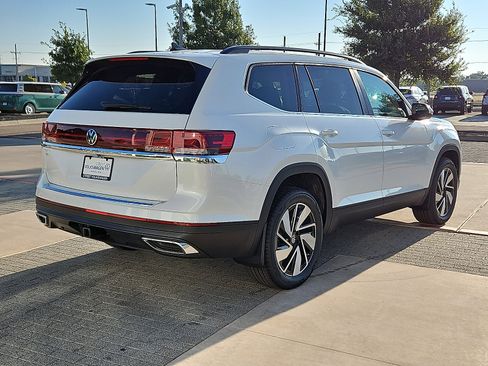 New 2026 Volkswagen Atlas SE image 3