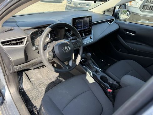 Used 2021 Toyota Corolla LE FWD image 22