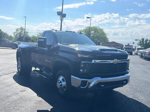 Used 2024 Chevrolet Silverado 3500 LT w/ Convenience Package AWD/4WD image 7