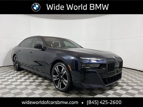 Used 2024 BMW 760i xDrive w/ Executive Package image 1